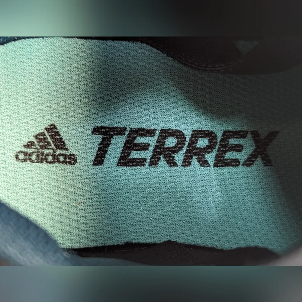 Adidas Terrex Voyager 21 Black Acid Mint Hiking Trail Sneakers size Men's 7.5
